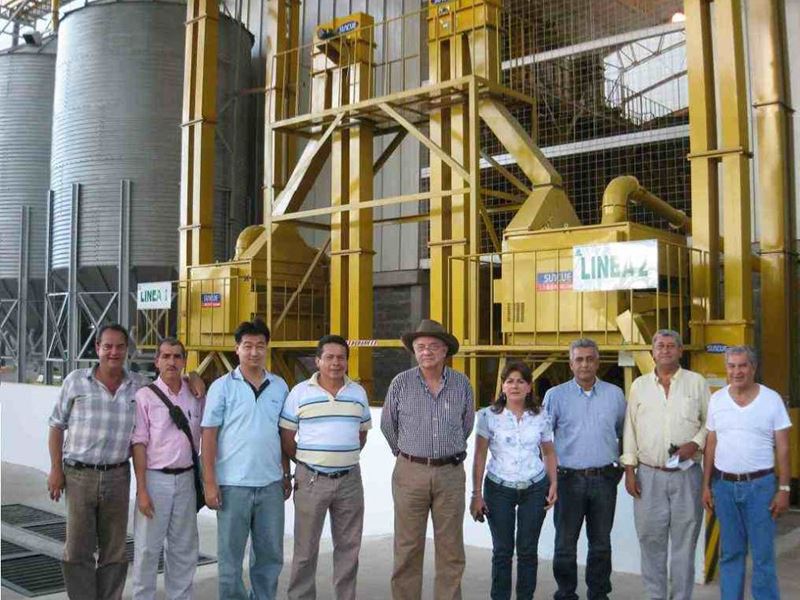 三久乾燥機(jī)與粗選機(jī)安裝於哥倫比亞